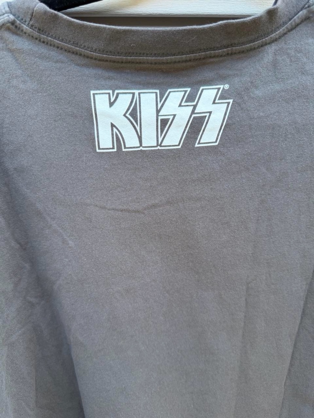 KISS - Picture 4 of 5